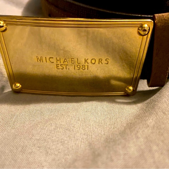 Micheal Kors - Picture 1 of 3